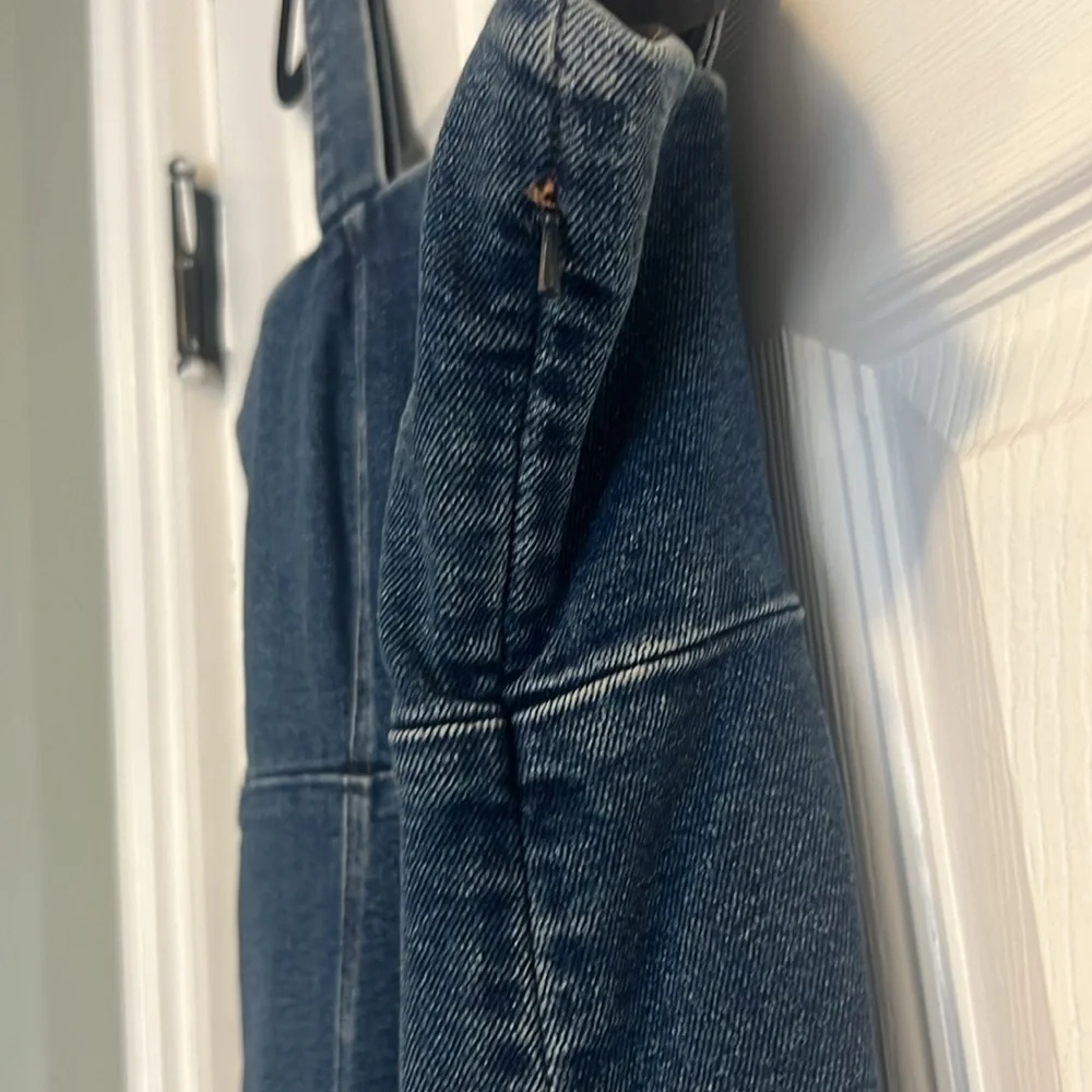 Good American “Snap to It” denim mini dress - Picture 4 of 5